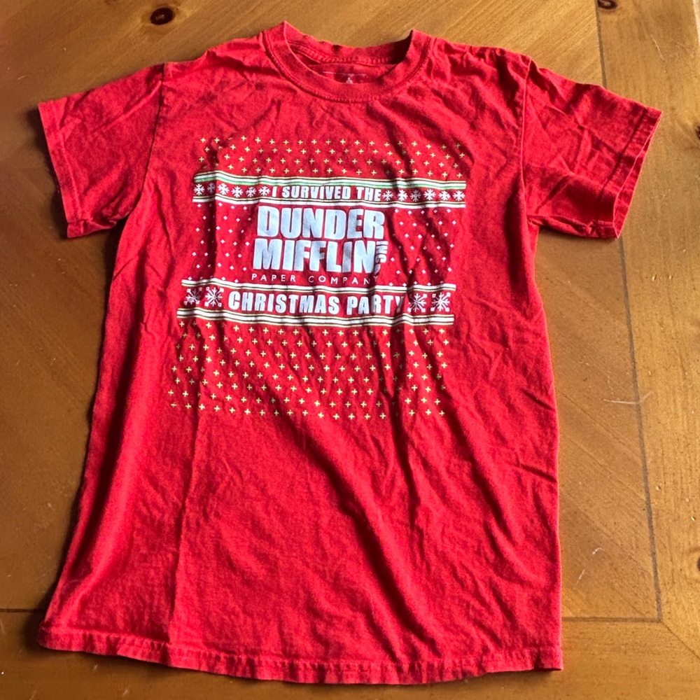 I Survived the Dunder Mifflin Christmas Party Red The Office T-Shirt